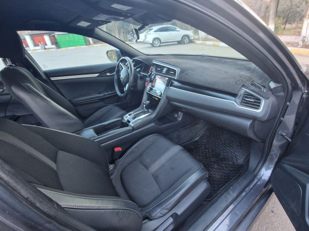 Honda Civic: 2019 г., 2 л, Вариатор, Бензин, Седан: фото 8