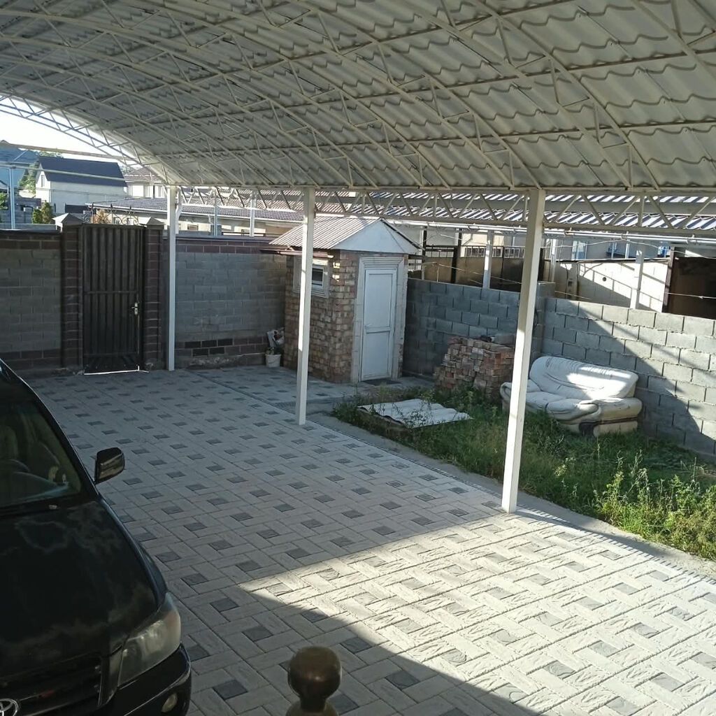 240 м², 4 комнаты: фото 2