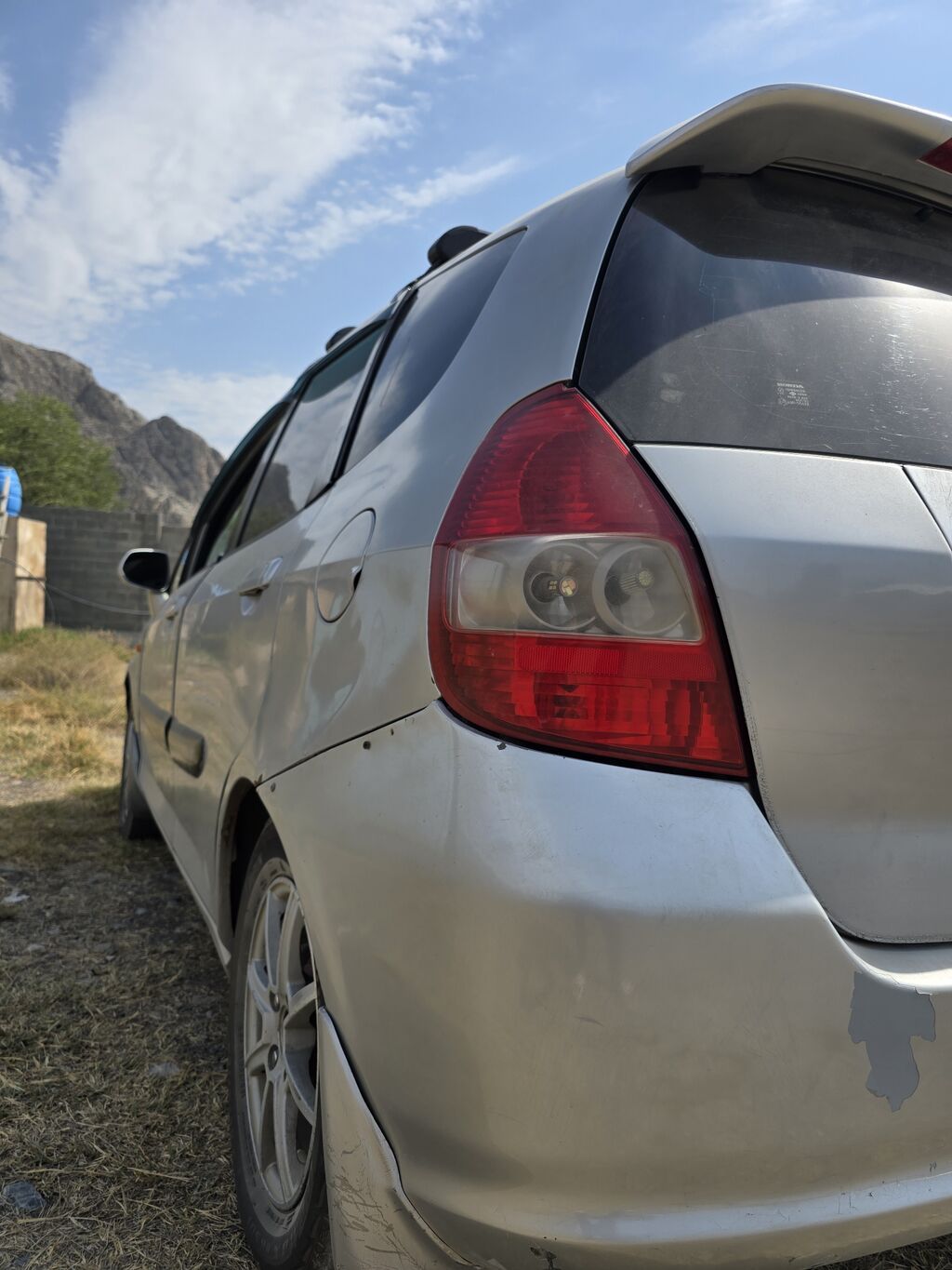 Honda Jazz: 2002 г., 1.4 л, Механика, Бензин, Хэтчбэк: фото 2
