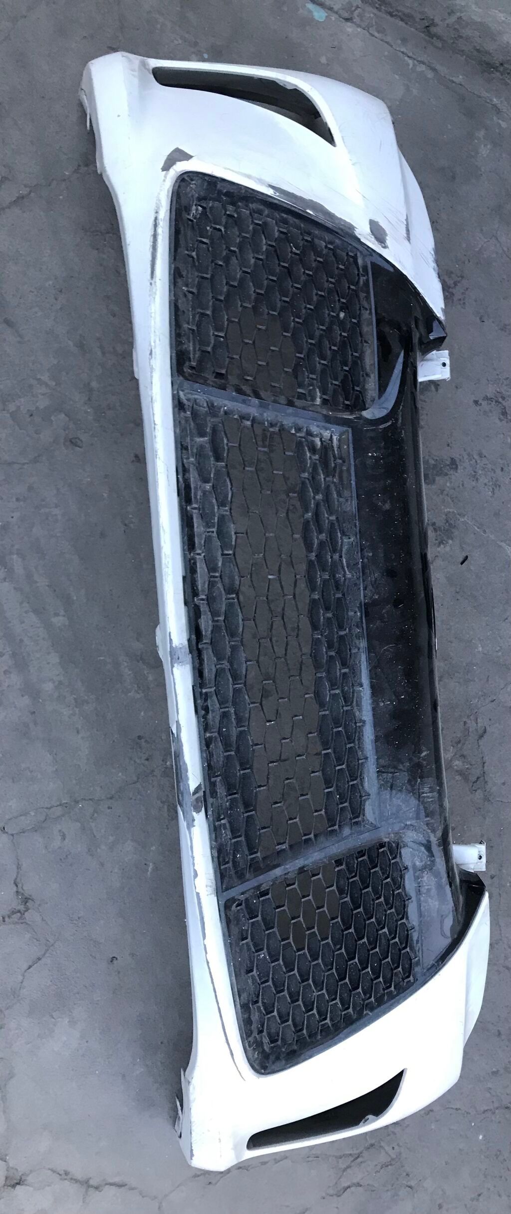 Продаю бампер Тойота камри 55 американец: 17500 KGS Другое ...