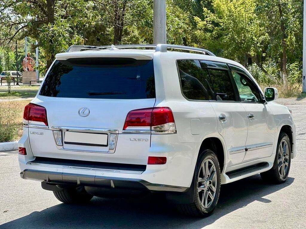 Lexus LX: 2014 г., 5.7 л, Автомат, Бензин, Внедорожник: фото 3