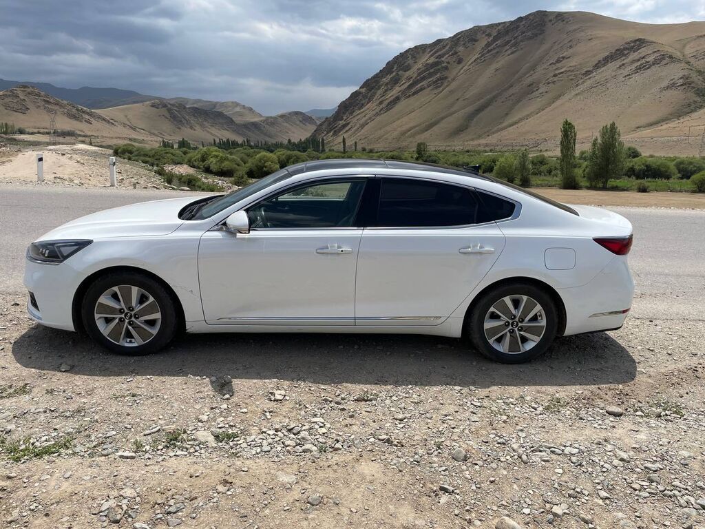Продам Kia K7 2018, гибрид, 2.4 л, автомат: фото 3