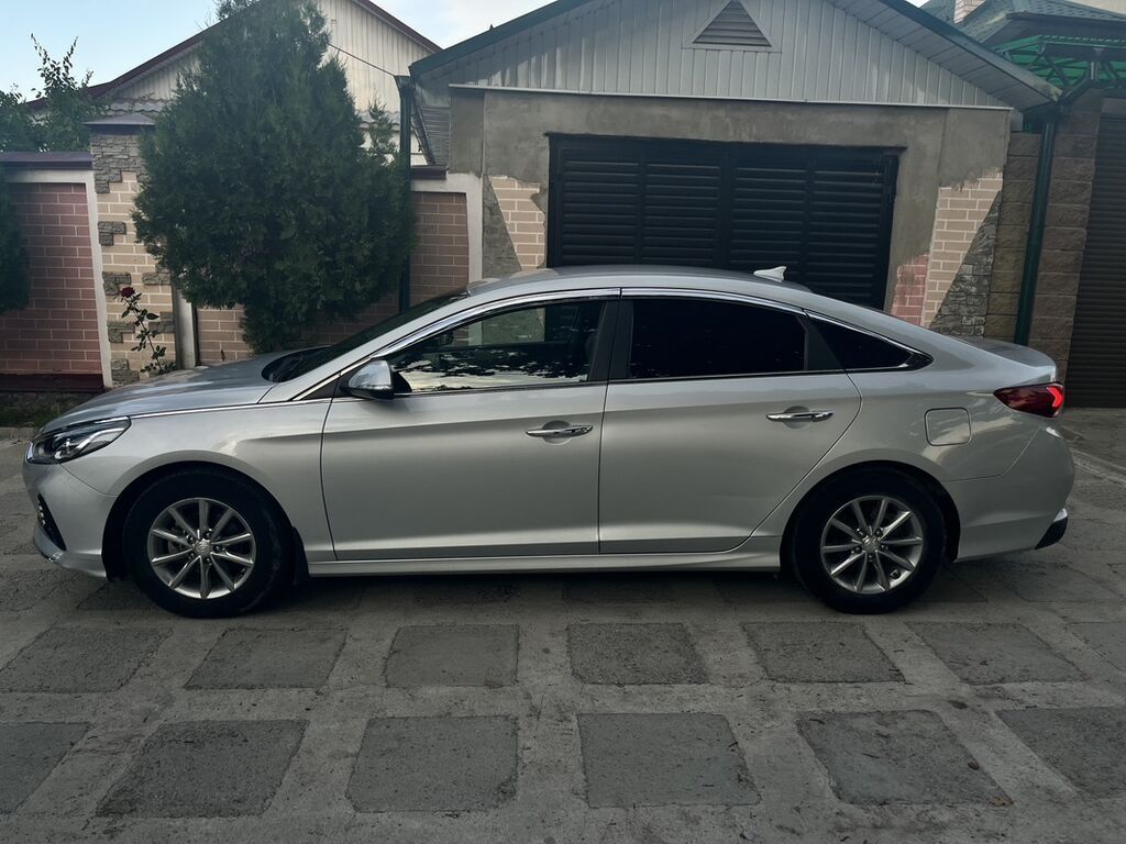 Hyundai Sonata: 2018 г., 2 л, Автомат, Газ, Седан: фото 3