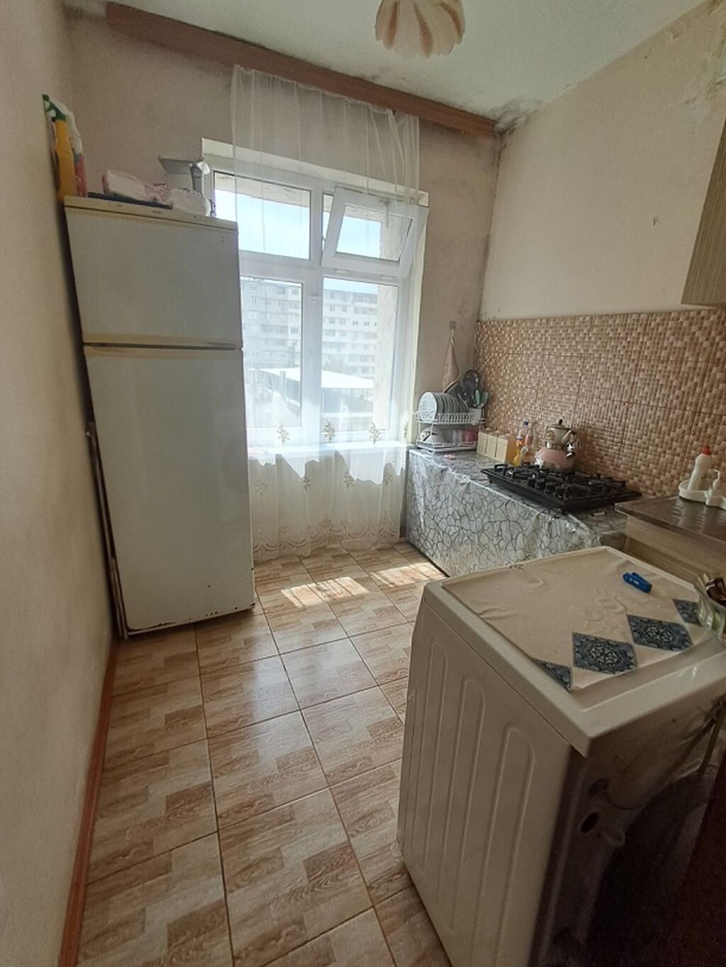 Bakı, 3 otaqlı, Köhnə tikili, 70 kv. m