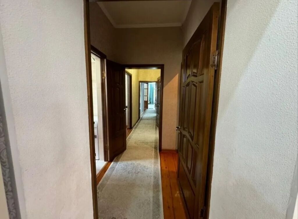 6 комнат и более, 170 м², 10 соток, Бишкек, Киргизия 1: фото 6