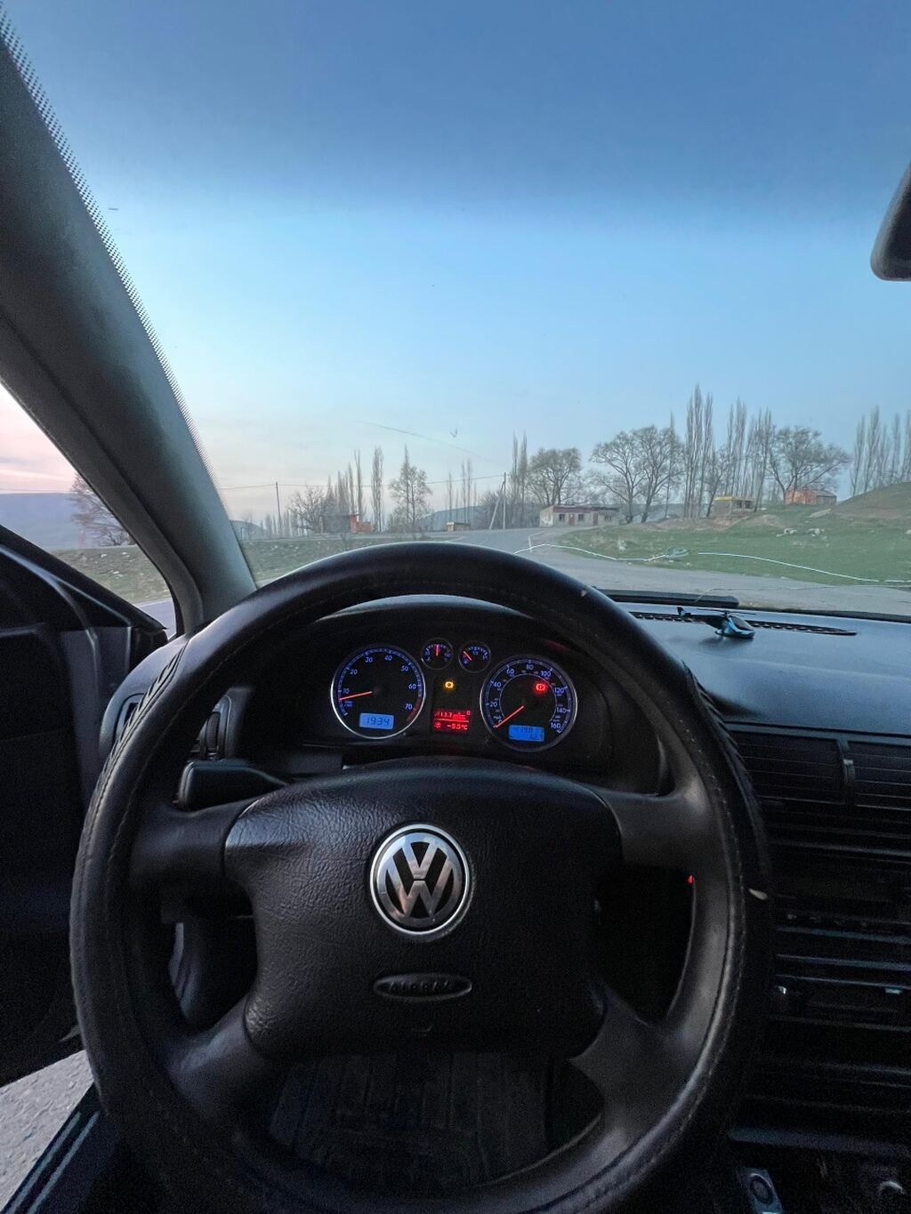 Volkswagen Passat: 2002 г., 2 л, Механика, Бензин, Седан: фото 4