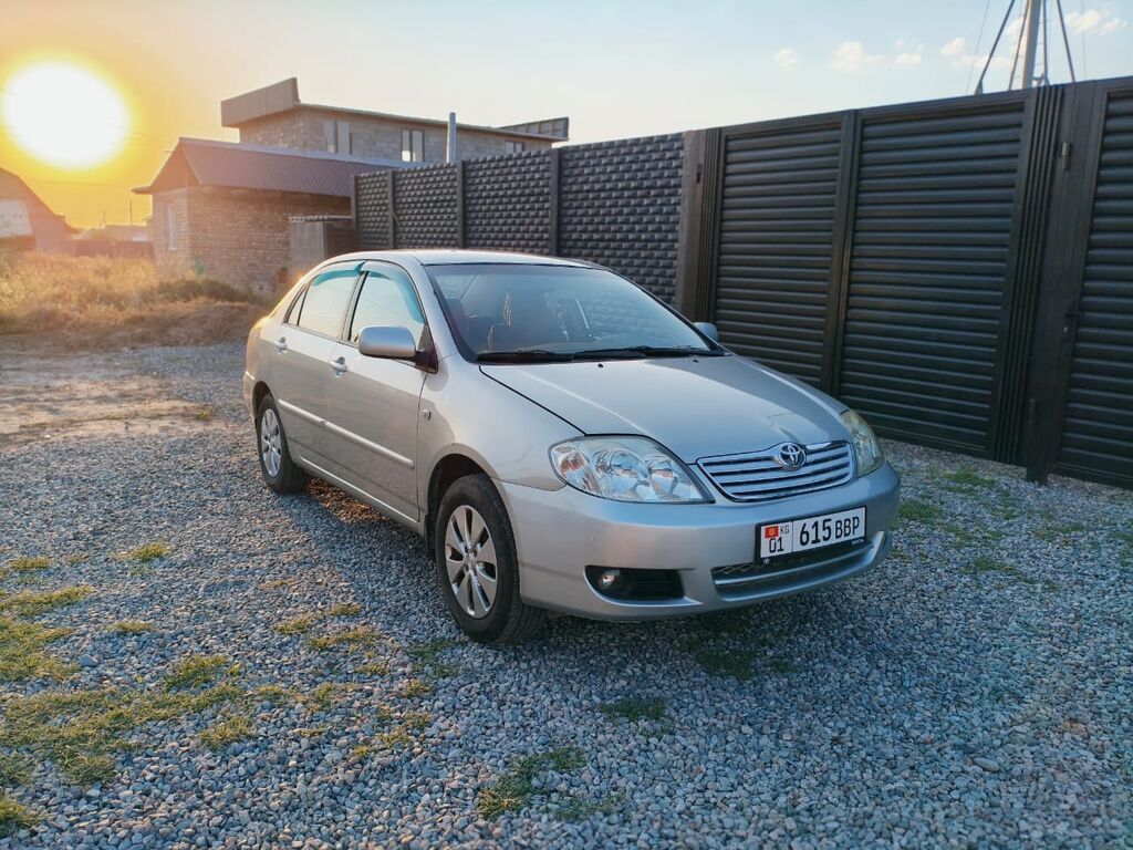Toyota Corolla: 2005 г., 1.6 л, Автомат, Бензин, Седан: фото 2