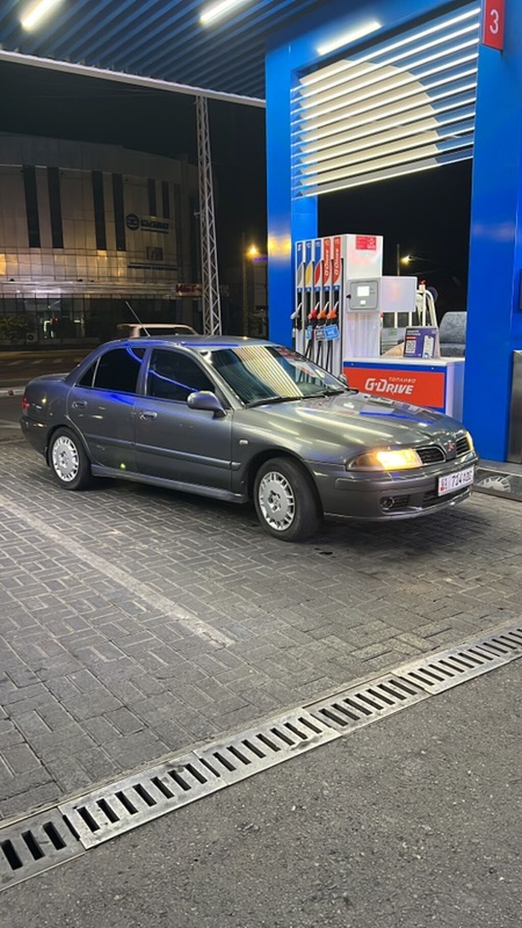 Mitsubishi Galant: 2003 г., Автомат, Газ, Седан: фото 4