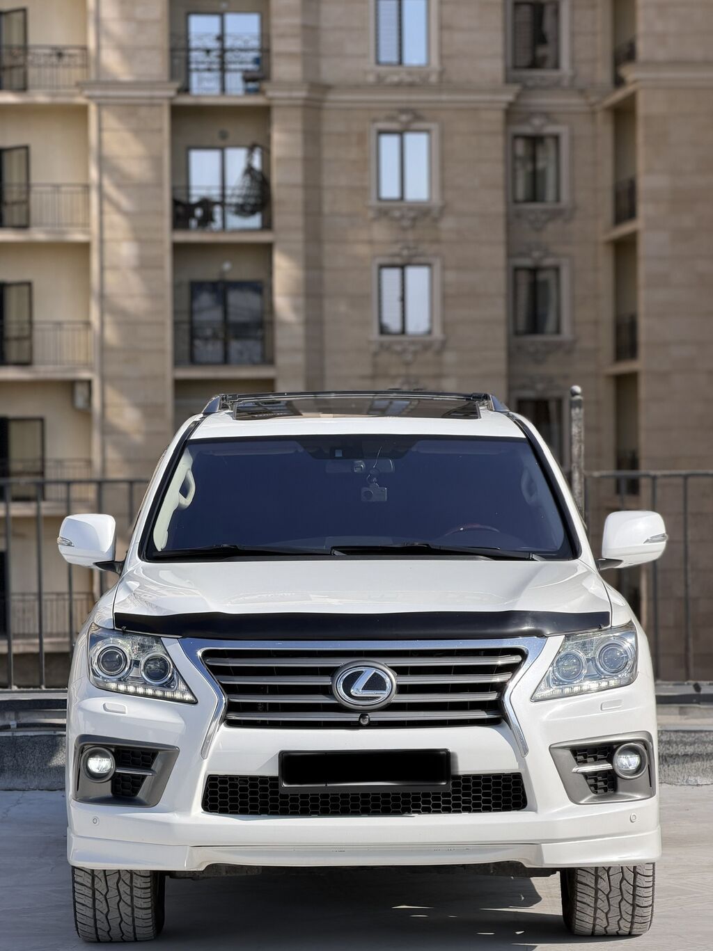 Lexus LX: 2014 г., 5.7 л, Автомат, Газ, Внедорожник: фото 3
