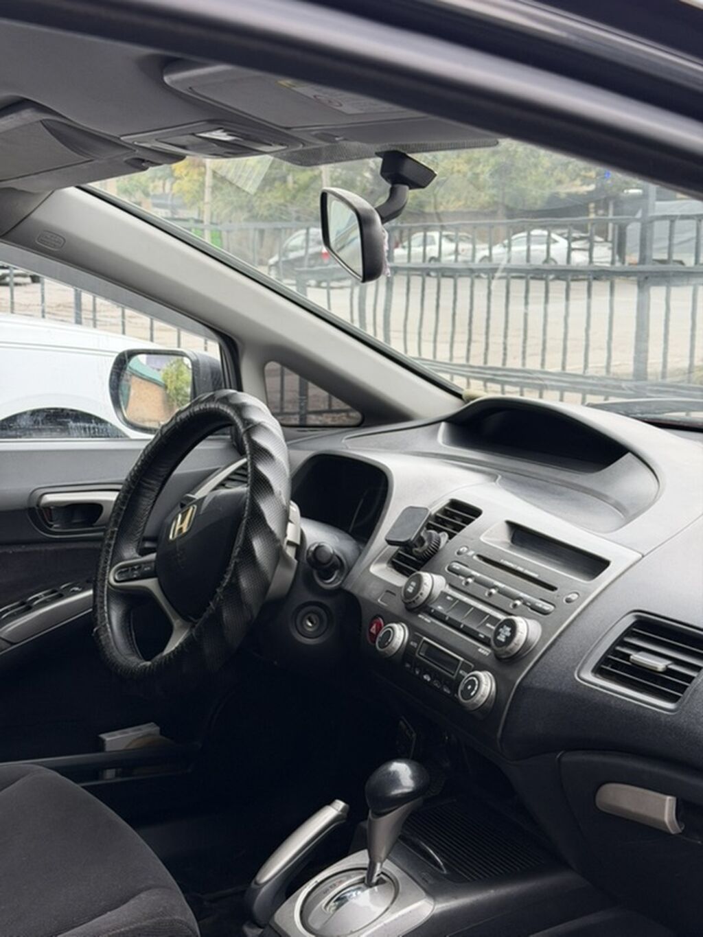 Honda Civic: 2007 г., 1.8 л, Автомат, Бензин, Седан: фото 2