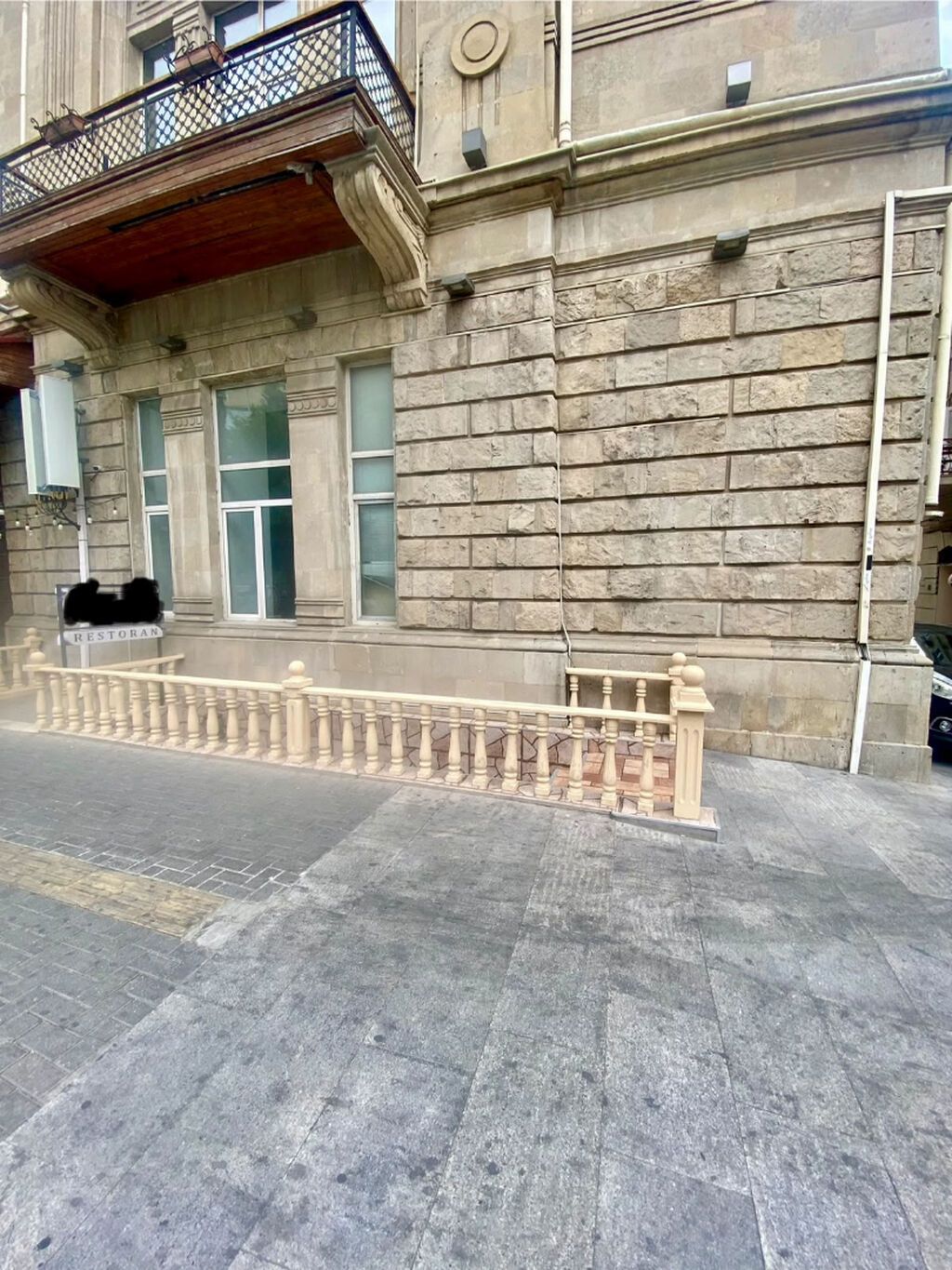 MƏRKƏZDƏ! 28 May m/st yaxınlığında 600 kv.m Hazır Restoran / Pub