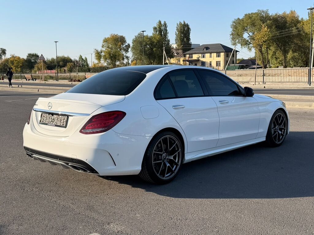 Mercedes-Benz C-Class: 2018 г., 3 л, Автомат, Бензин, Седан: фото 4