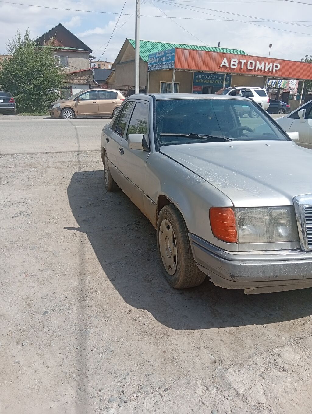 Mercedes-Benz E-Class: 1991 г., 2.2 л, Механика, Бензин, Седан: фото 2