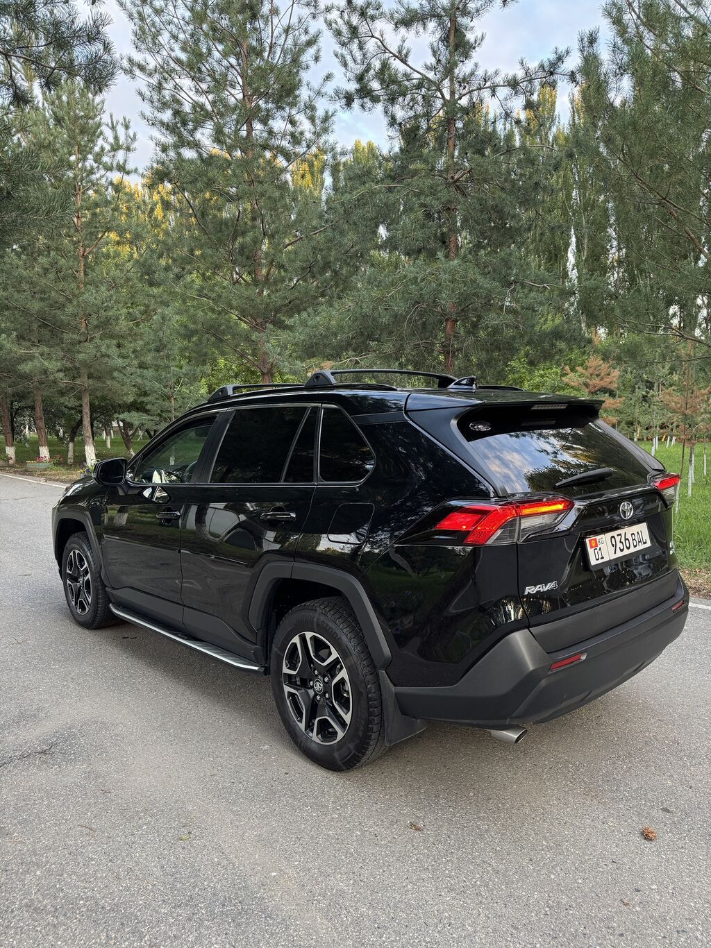 Toyota RAV4: 2020 г., 2.5 л, Автомат, Бензин, Кроссовер: фото 4