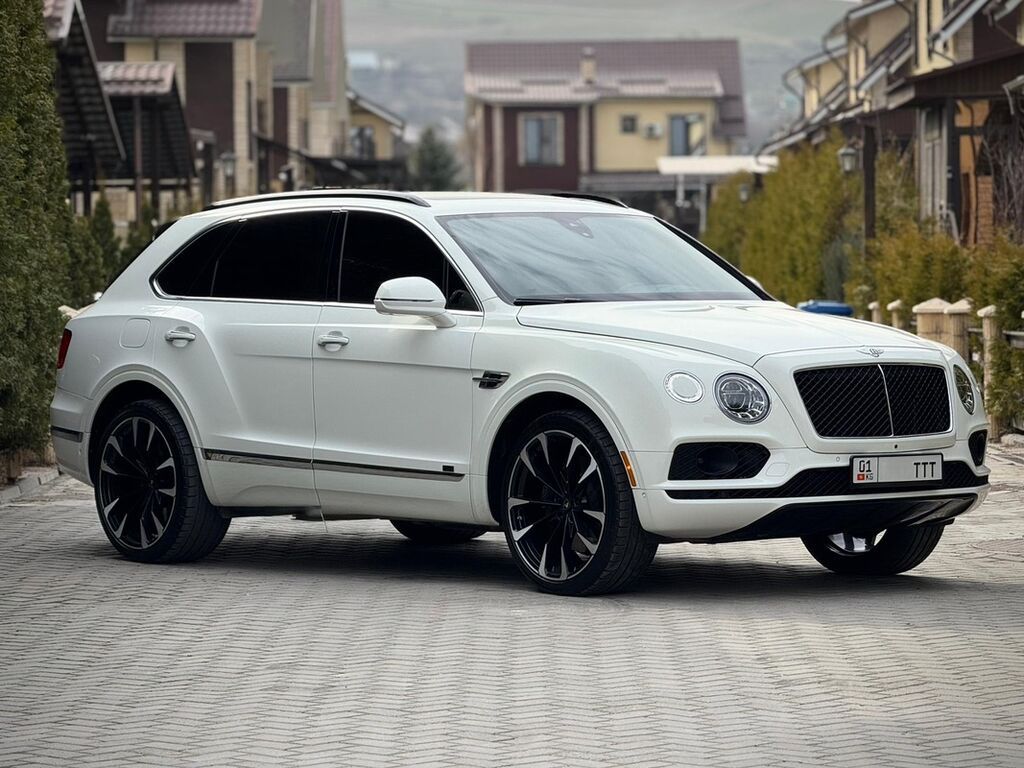 Bentley Bentayga: 2019 г., 4 л, Автомат, Бензин, Внедорожник: фото 2