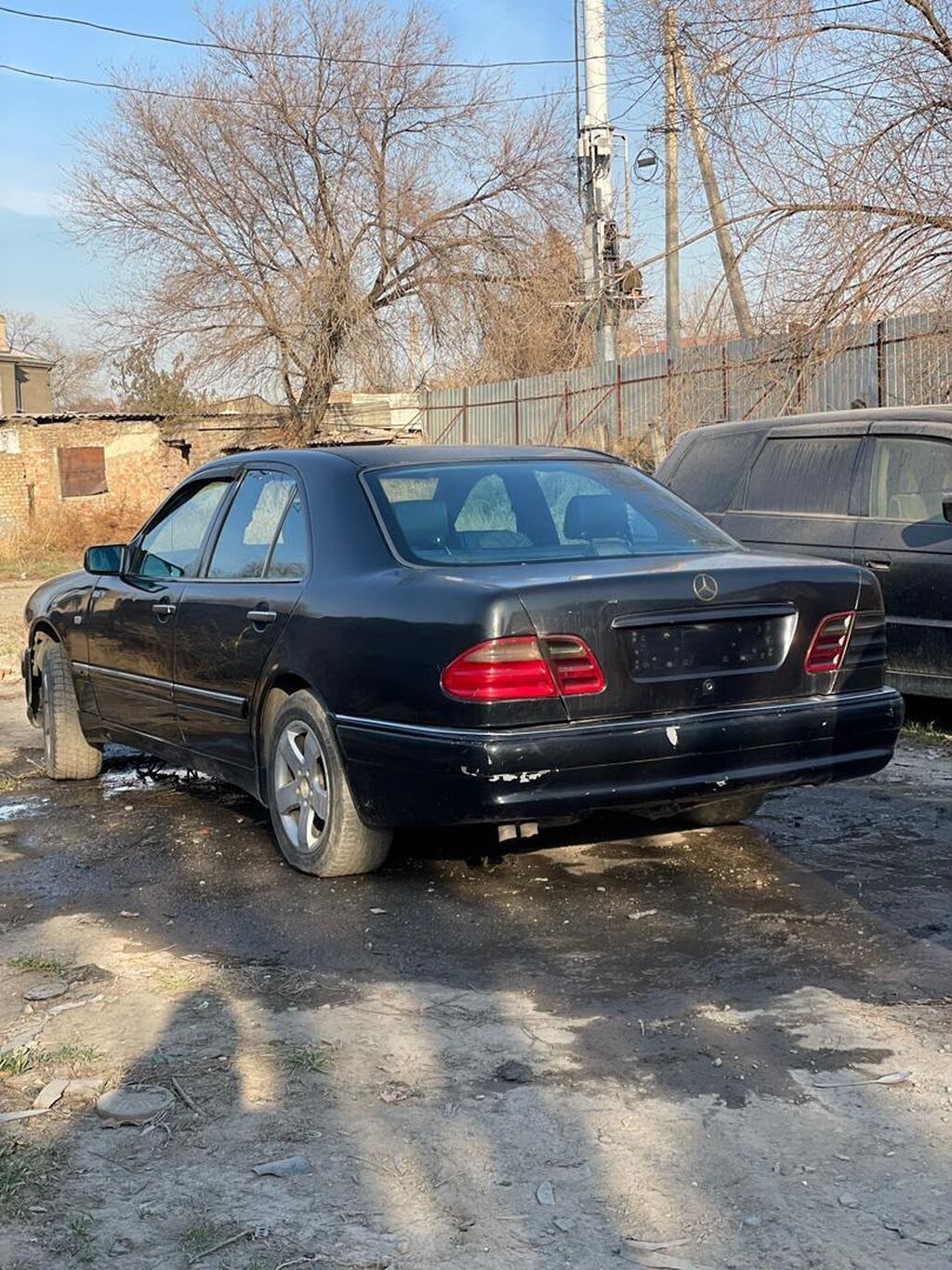 Mercedes-Benz E-Class: 1996 г., 4.2 л, Автомат, Бензин, Седан: фото 3