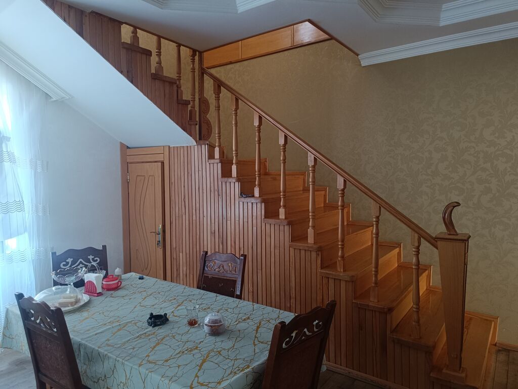 5 otaqlı, 240 kv. m, Kredit yoxdur, Orta təmir