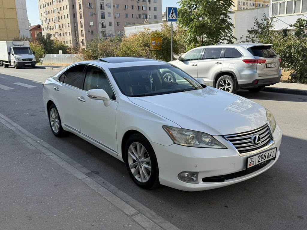 Lexus ES: 2011 г., 3.5 л, Автомат, Бензин, Седан: фото 3