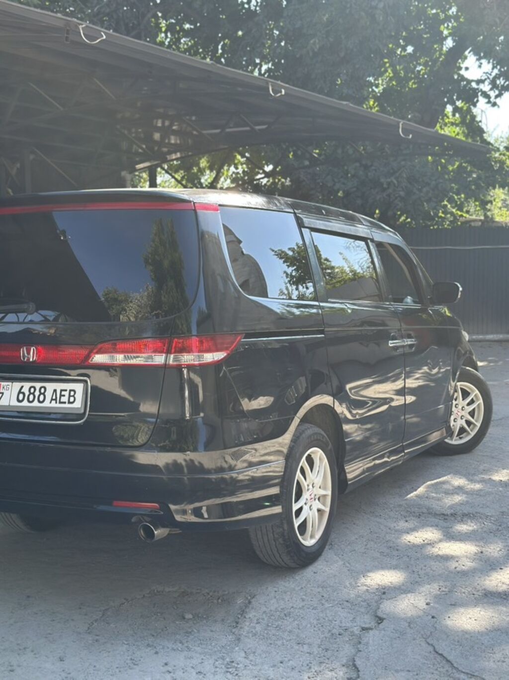 Honda Elysion: 2005 г., Автомат, Минивэн: фото 2
