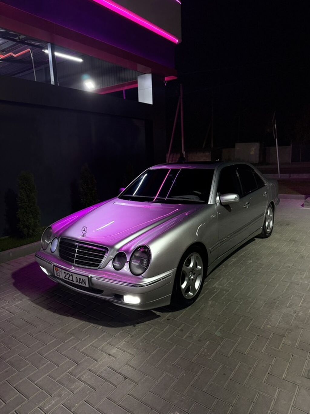 Mercedes-Benz E-Class: 2002 г., 2.7 л, Автомат, Электромобиль, Седан: фото 4