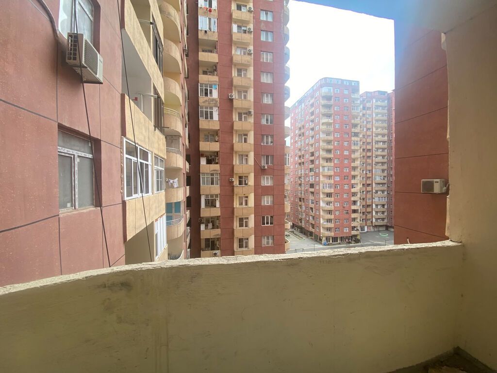 3 otaqlı, Yeni tikili, 135 kv. m