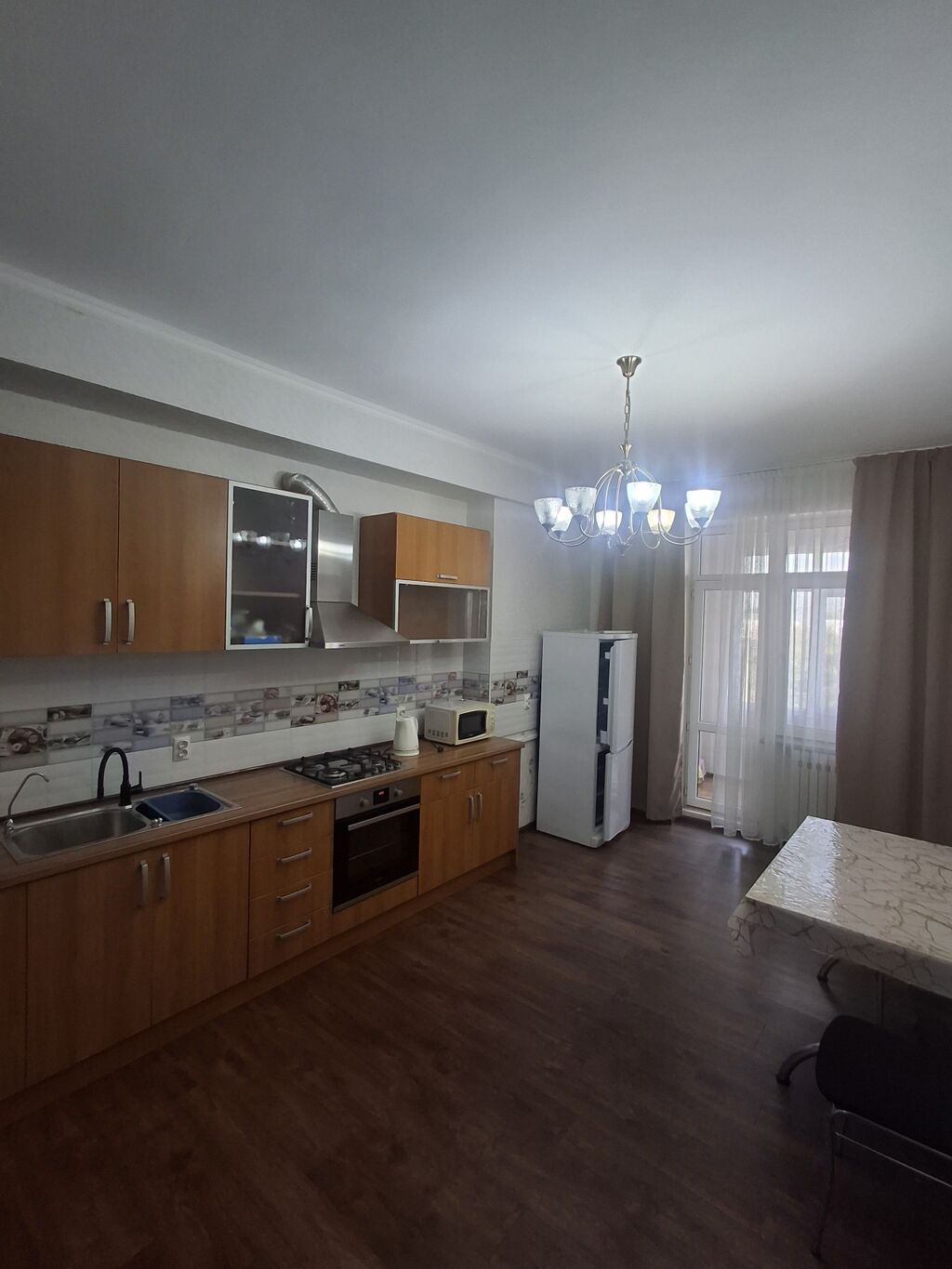 Сдаётся 3-комнатная квартира 150м2 в центре города (Чуй-Исанова): фото 8