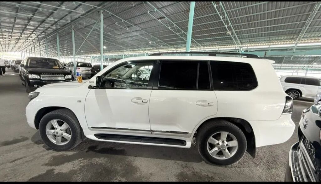Toyota Land Cruiser: 2009 г., 4.7 л, Автомат, Газ, Внедорожник: фото 5