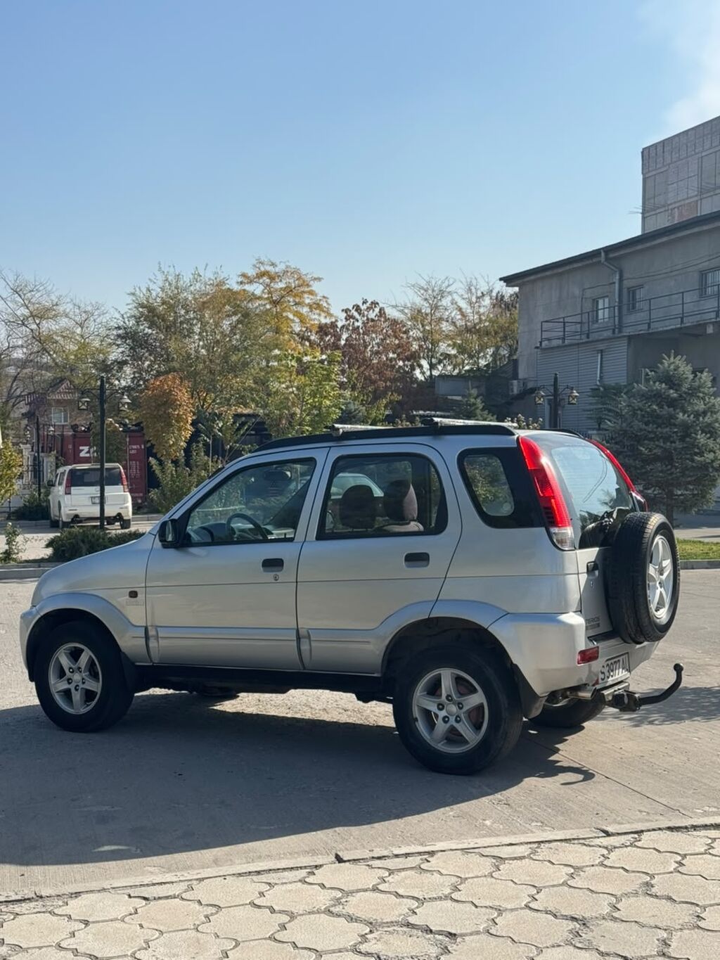 Daihatsu Terios: 2003 г., 1.3 л, Механика, Бензин, Внедорожник: фото 2