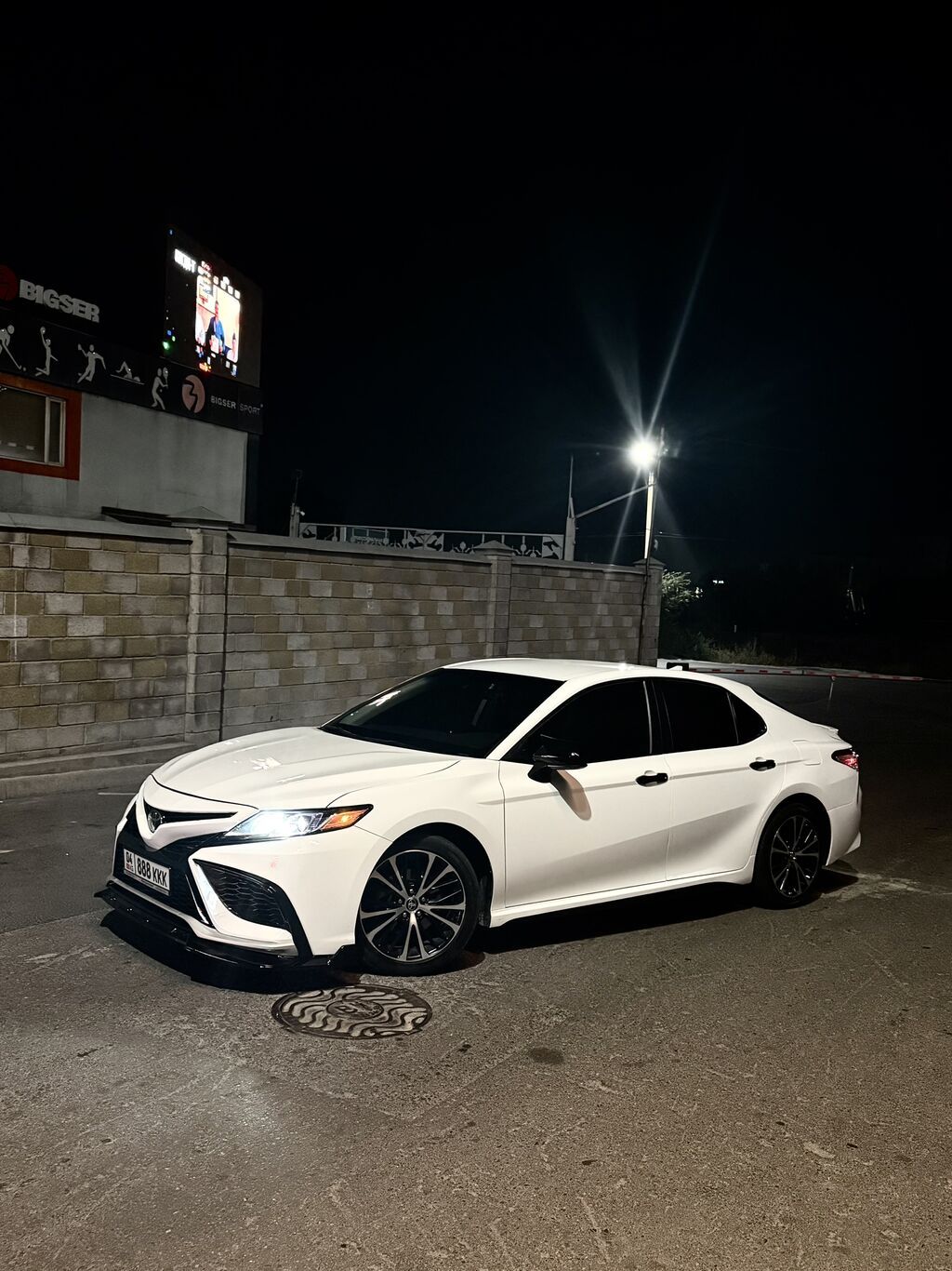 Toyota Camry: 2020 г., 2.5 л, Автомат, Бензин, Седан: фото 2