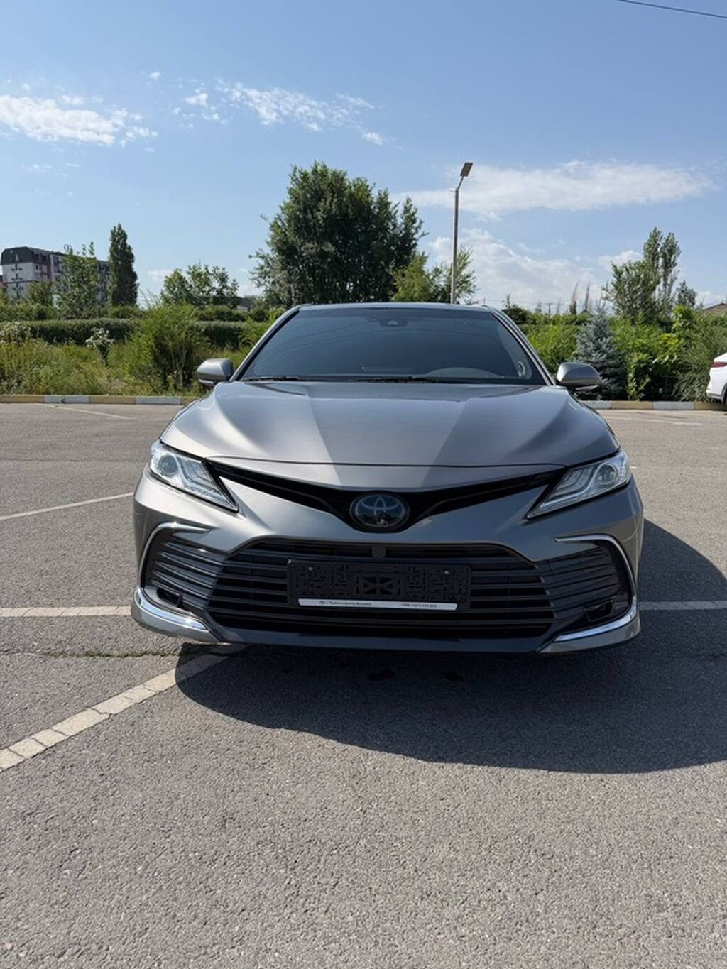 Toyota Camry: 2022 г., 2.5 л, Автомат, Гибрид, Седан: фото 3