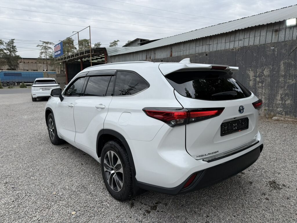 Toyota Highlander: 2021 г., Гибрид, Кроссовер: фото 6