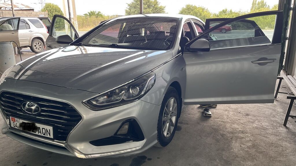 Hyundai Sonata: 2018 г., 2 л, Автомат, Бензин, Седан: фото 3