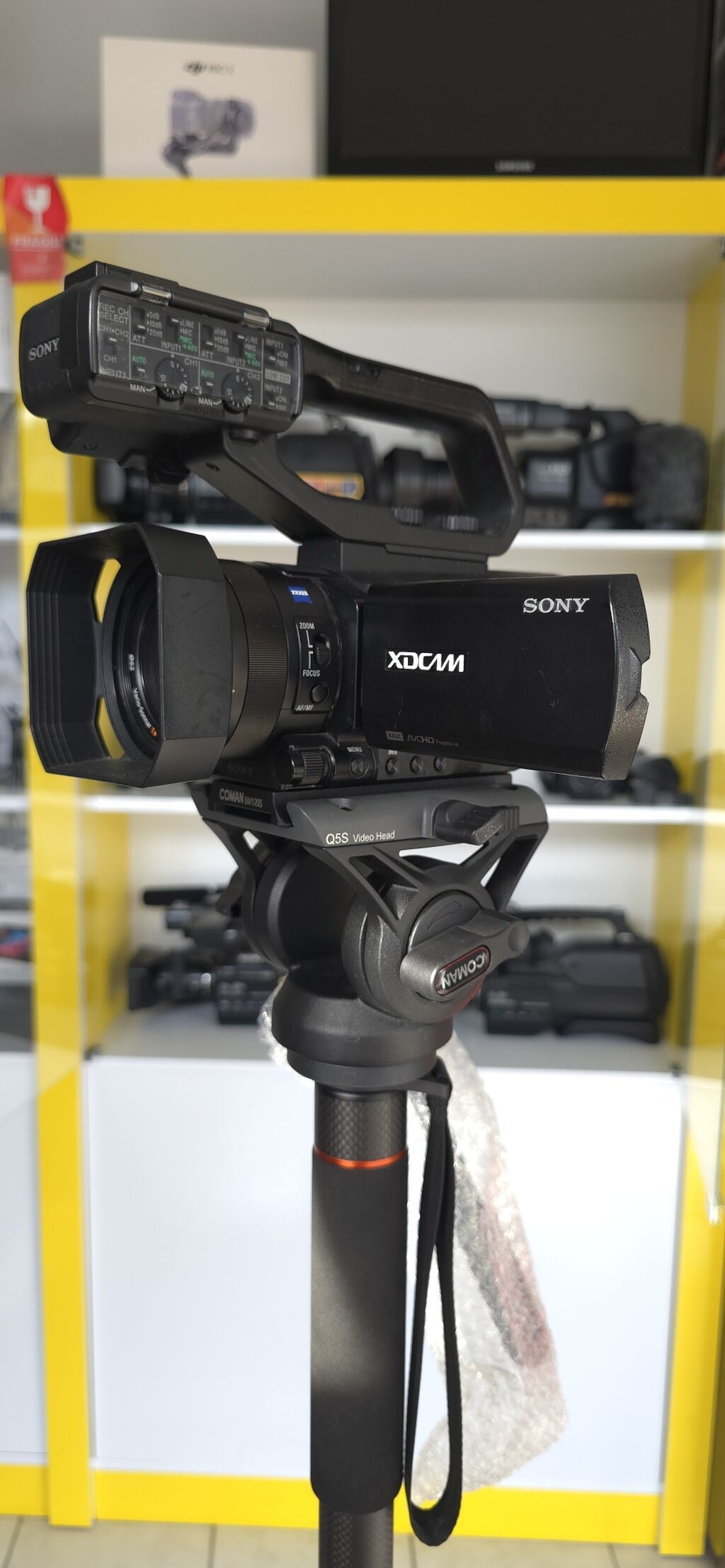 Sony XDCAM X70 peşəkar videokamera + COMAN Q5S video başlıq və karbon