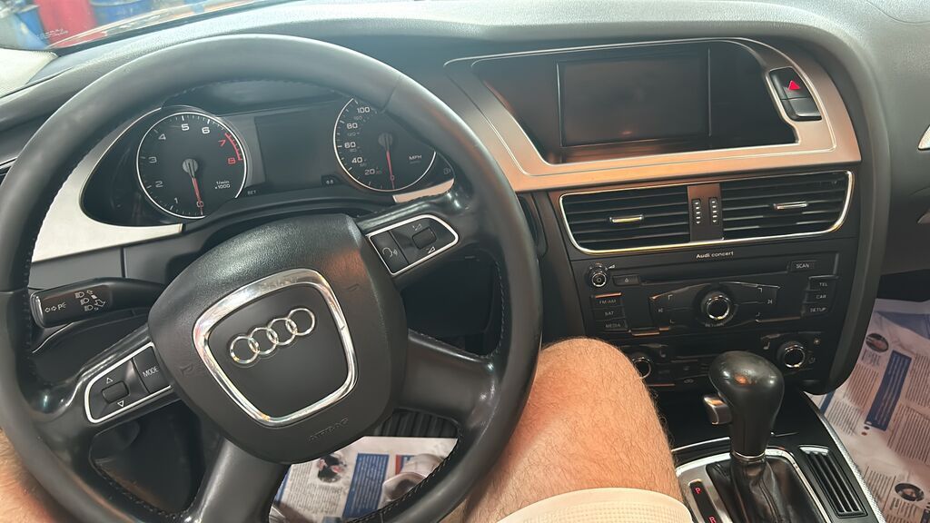 Audi A4 allroad: 2010 г., 2 л, Автомат, Бензин, Седан: фото 6