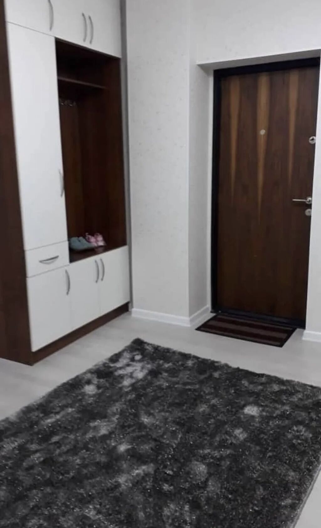 Освободится 27го числа Сдаю 2х, ком. кв (студия) в центре, 8 этаж из: фото 3