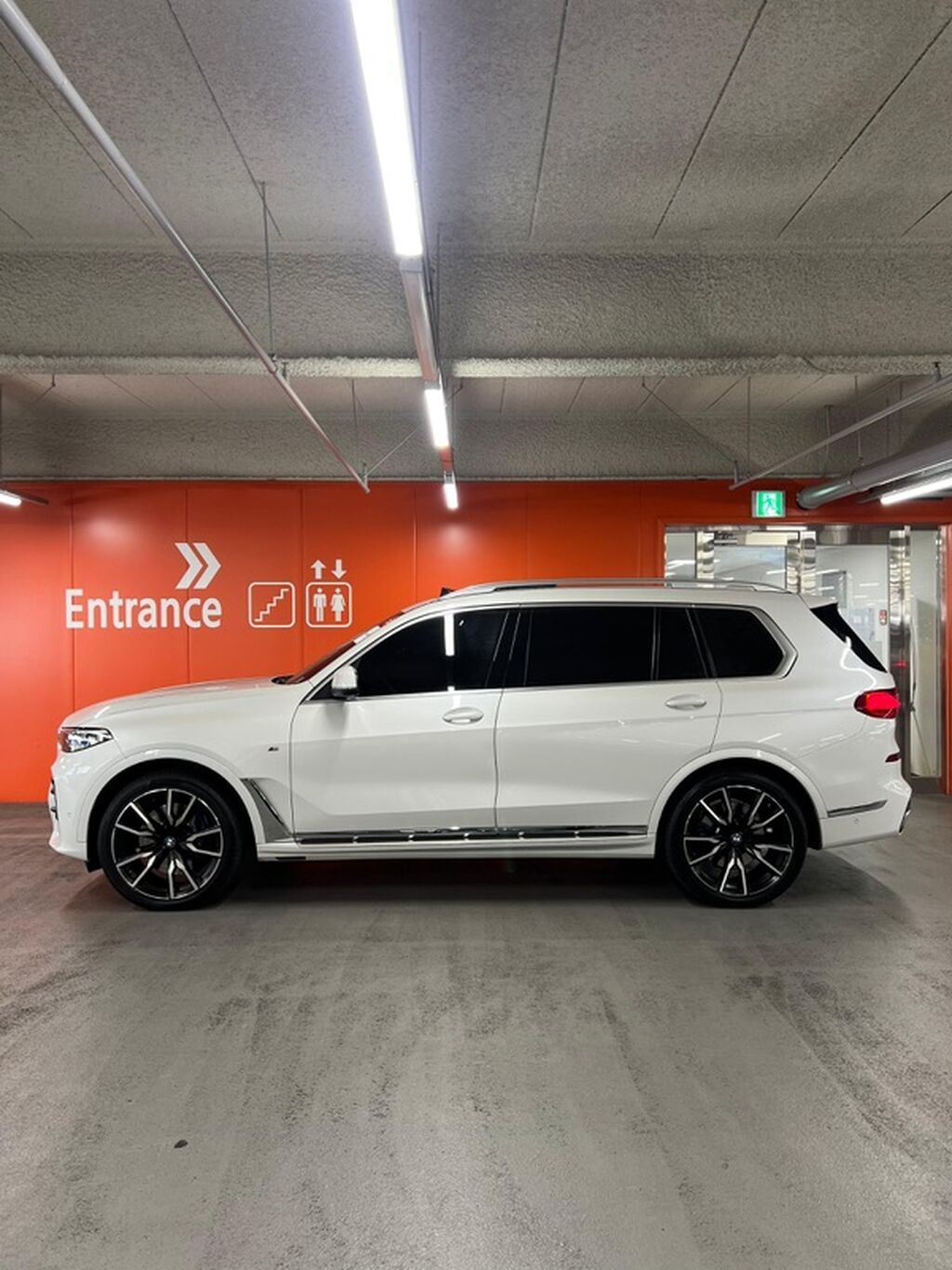 BMW X7: 2021 г., 3 л, Автомат, Бензин, Внедорожник: фото 7