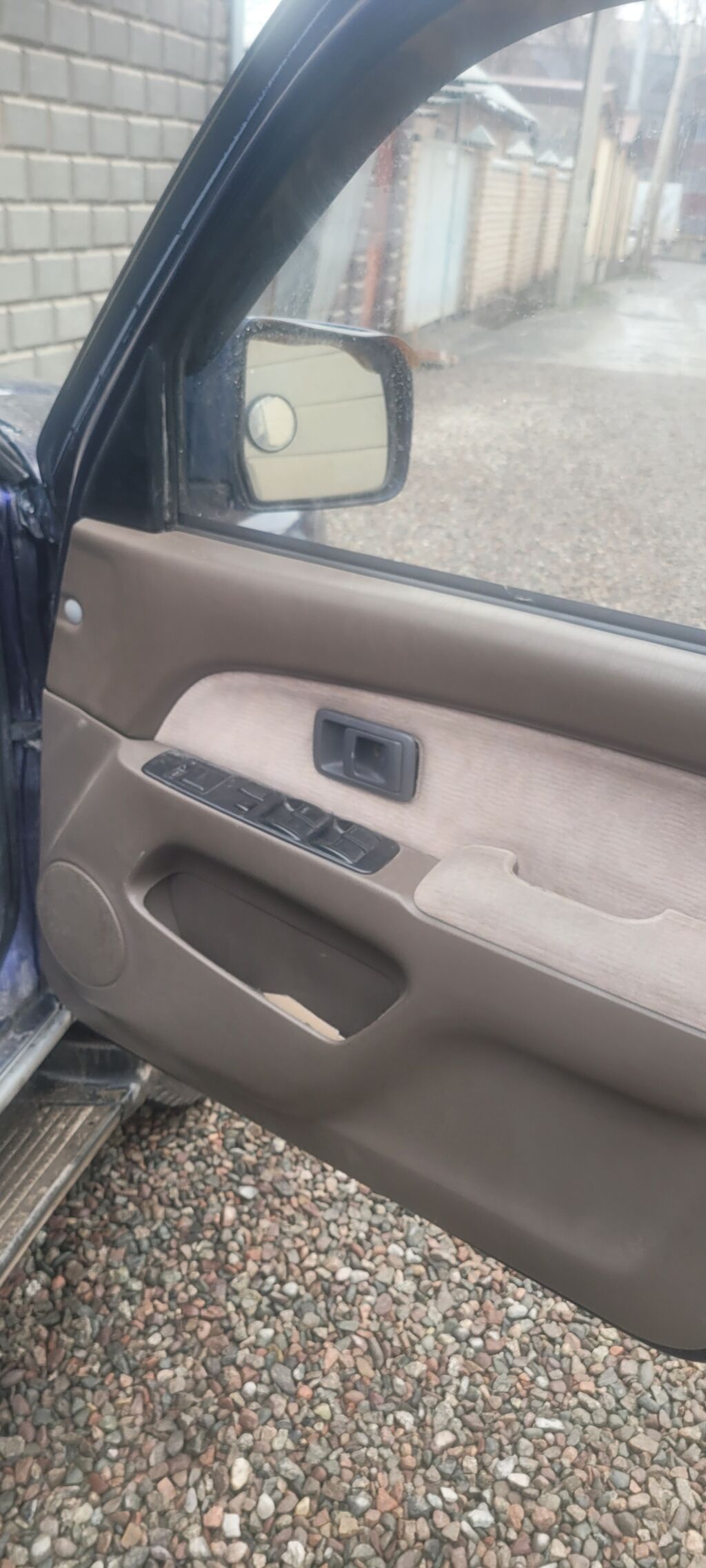 Toyota Hilux Surf: 1996 г., 2.7 л, Автомат, Газ, Внедорожник: фото 4