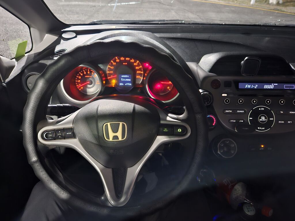 Honda Jazz: 2009 г., 1.4 л, Механика, Бензин, Хэтчбэк: фото 2