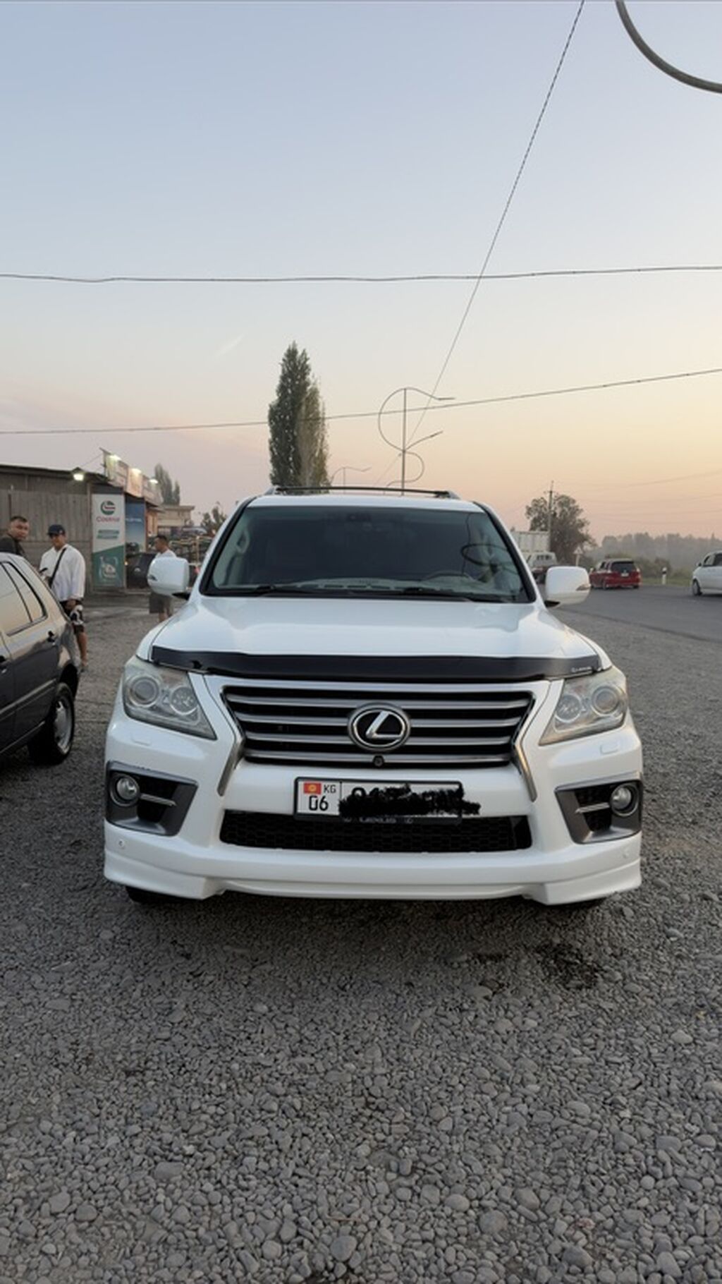Lexus LX: 2012 г., 5.7 л, Автомат, Бензин, Внедорожник: фото 8