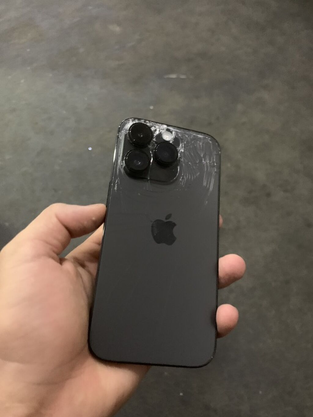 Смартфон Apple iPhone (линейка с Dynamic Island) - Экран: OLED с: фото 5