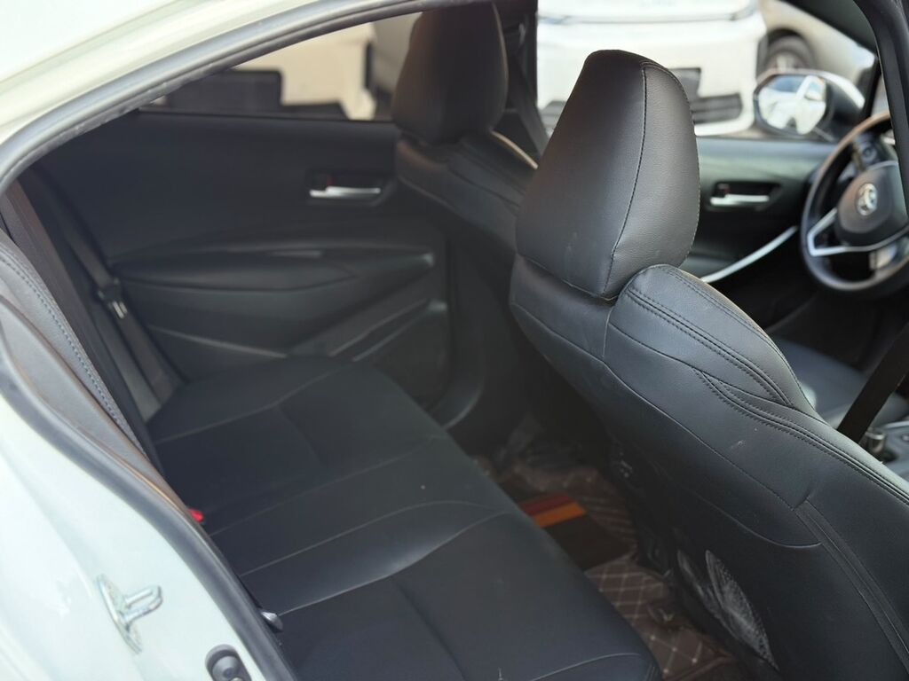 Toyota Levin: 2021 г., Гибрид, Седан: фото 8