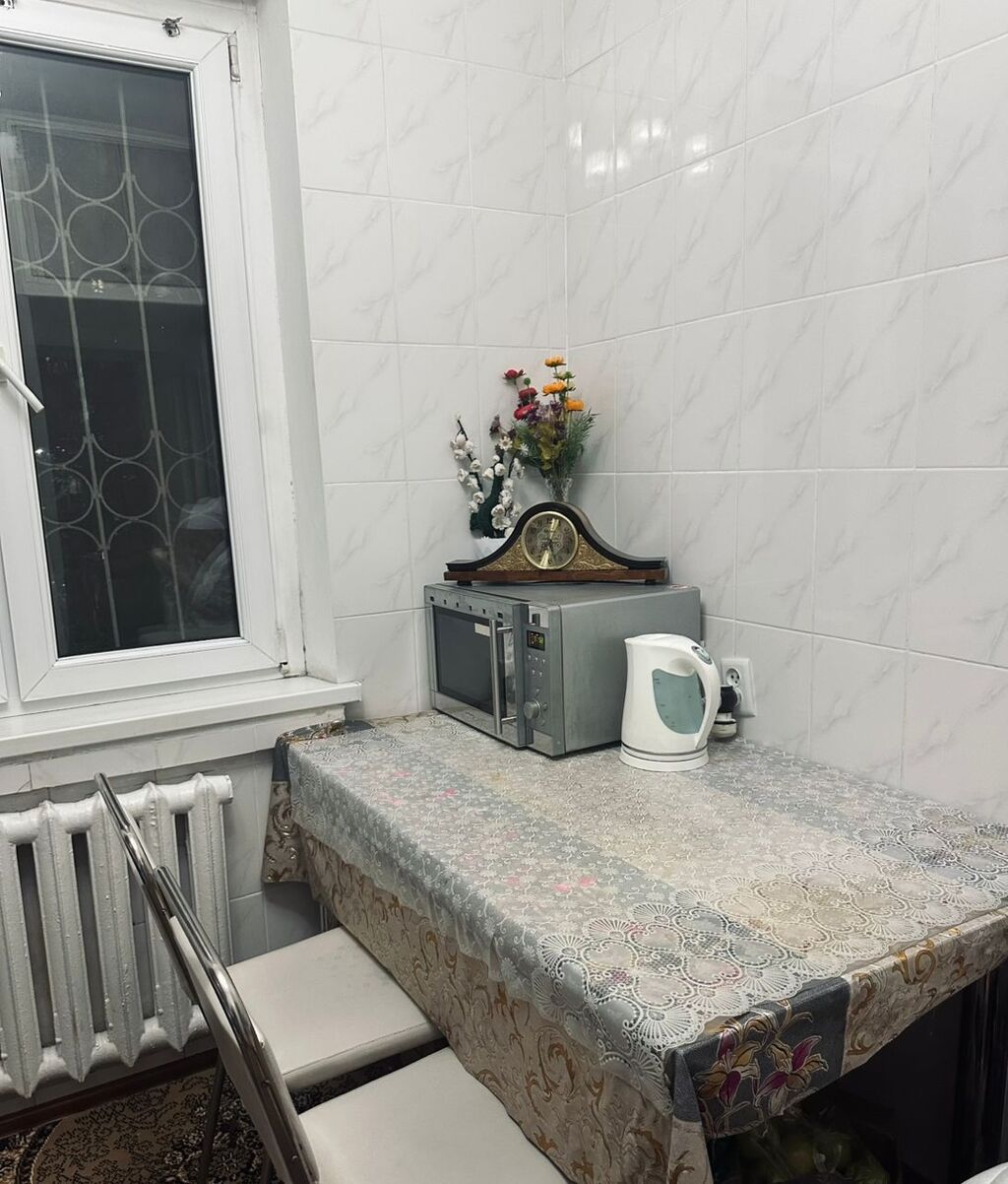 Сдаётся комната с подселением 8500сом с человека Восток 5 район Мадина: фото 2
