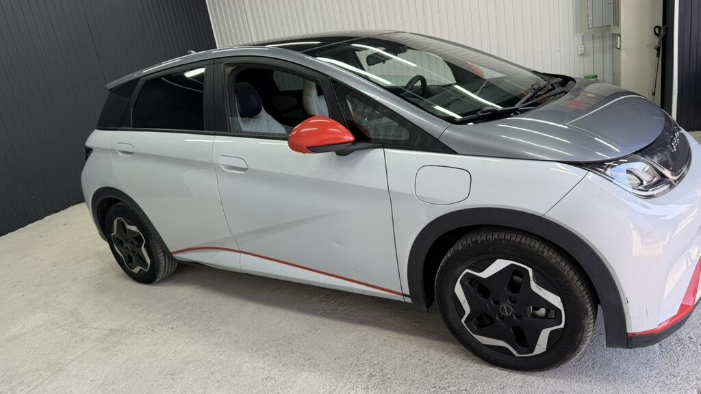 BYD Dolphin: 2022 г., Автомат, Электромобиль, Хэтчбэк: фото 2