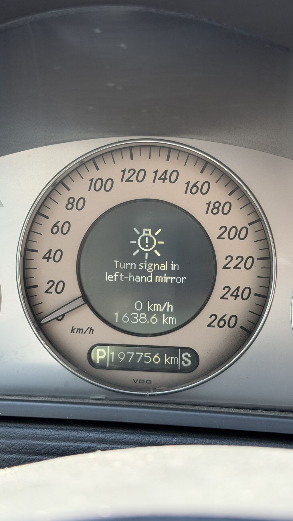 Mercedes-Benz E-Class: 2003 г., 3.2 л, Автомат, Бензин, Седан: фото 8