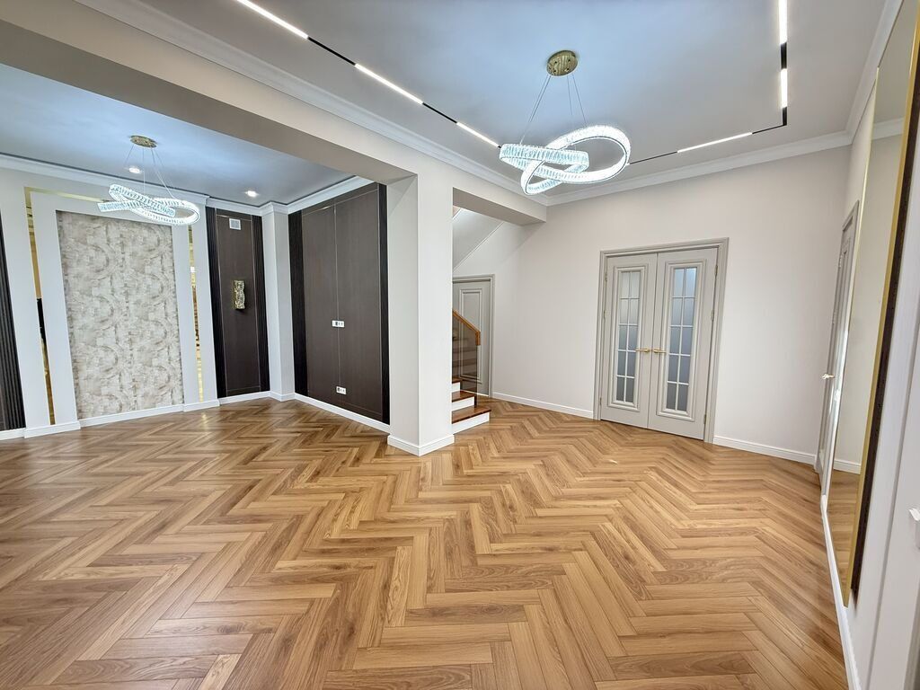 6 комнат и более, 340 м², 4 соток, Бишкек, Арча-Бешик ж/м Агентство недвижимости: фото 5