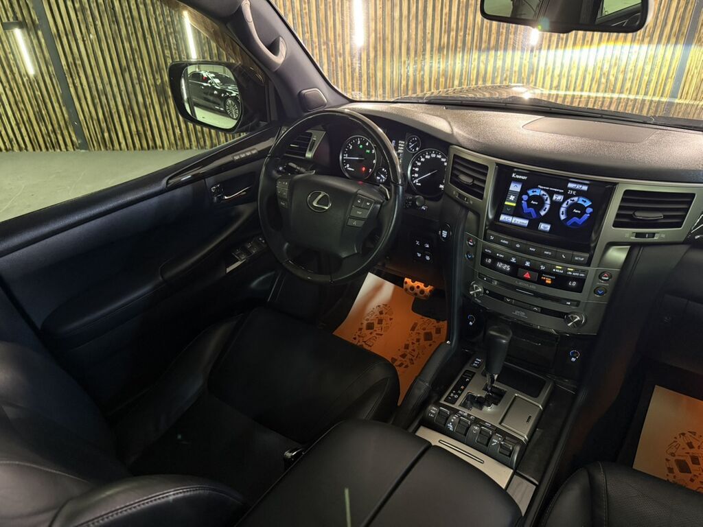 Lexus LX: 2014 г., 5.7 л, Автомат, Бензин, Внедорожник: фото 6