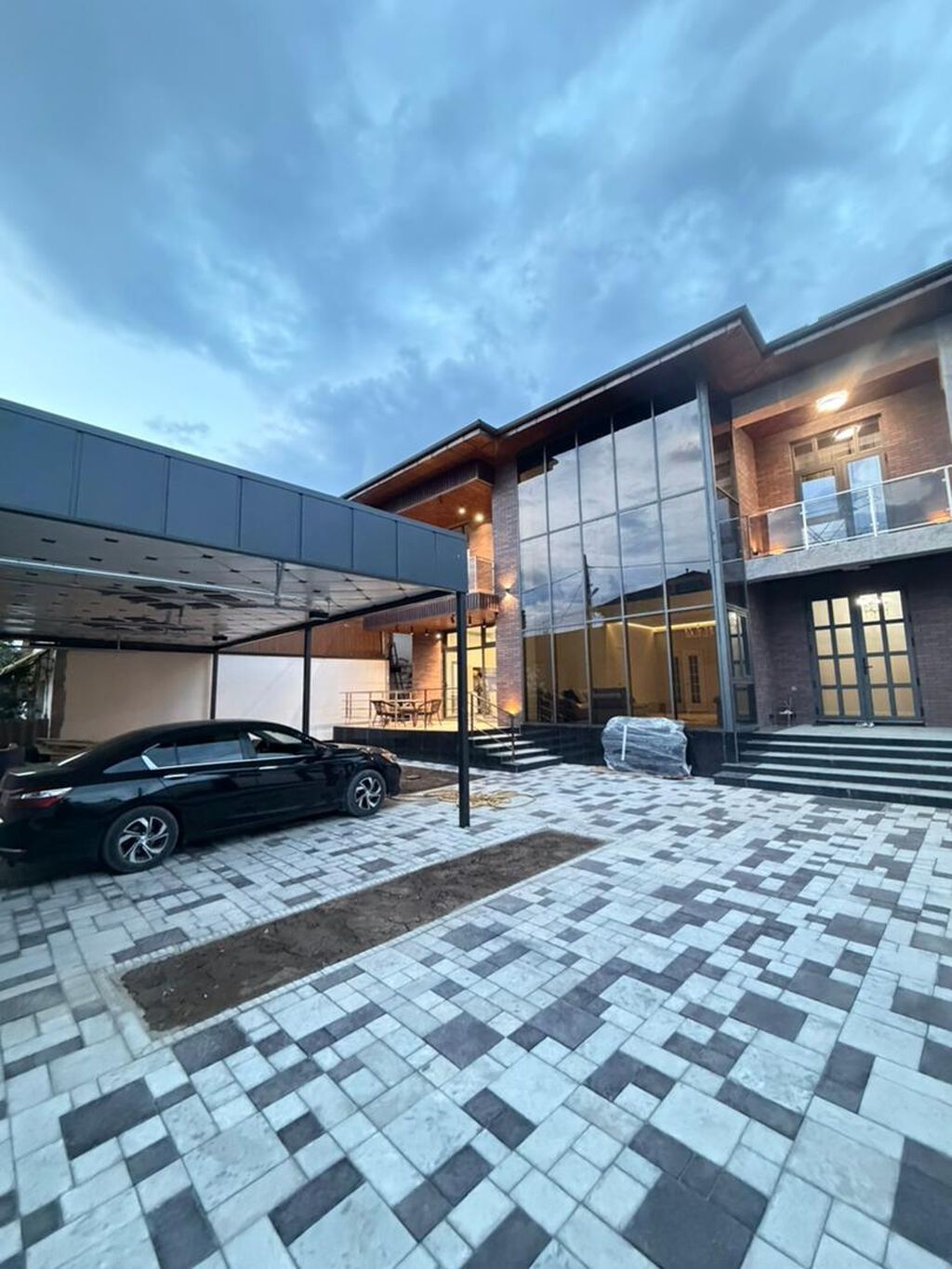 ЭКСКЛЮЗИВНЫЙ ДОМ ПРЕМИУМ-КЛАССА — 300 м² КОМФОРТА И УЮТА Просторный: фото 5