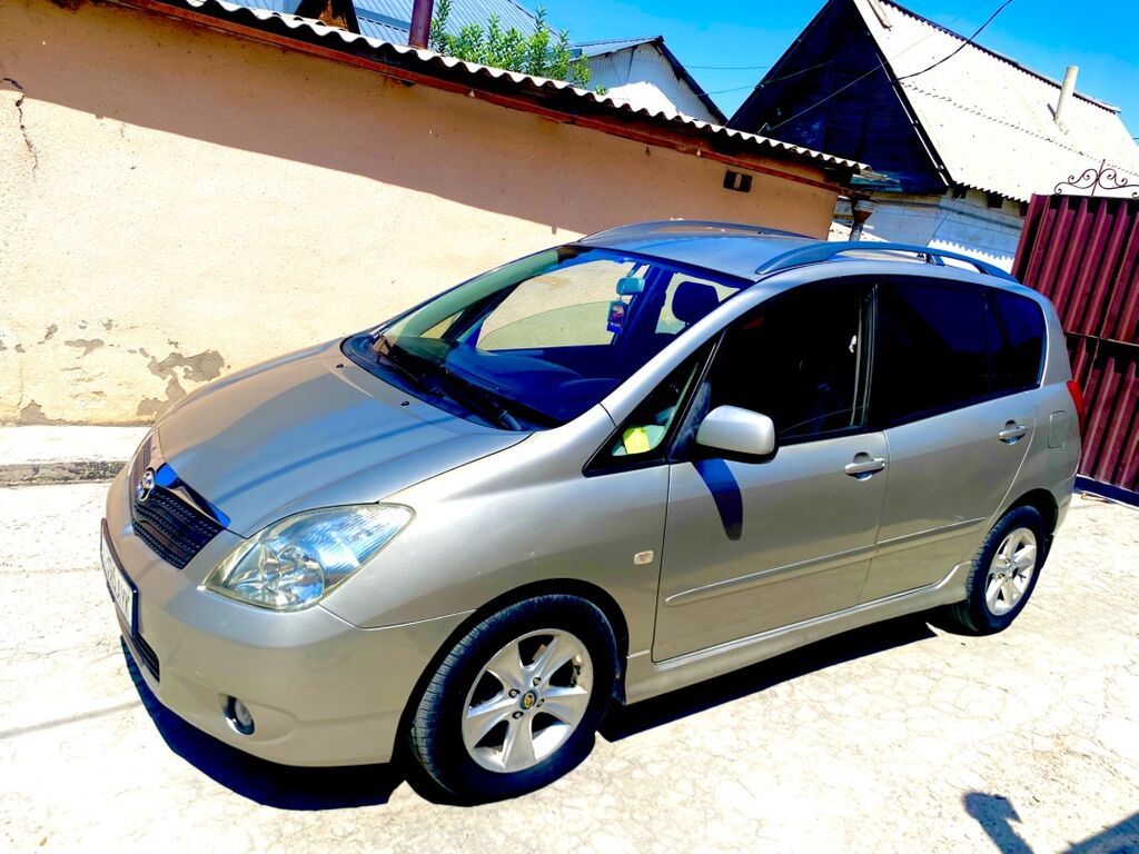 Toyota Corolla Verso: 2003 г., 1.8 л, Автомат, Бензин, Минивэн: фото 2