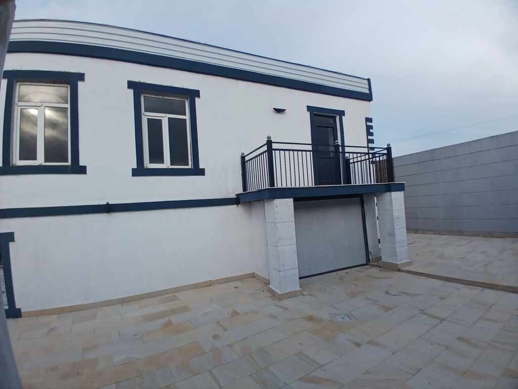 3 otaqlı, 120 kv. m, Kredit yoxdur, Yeni təmirli