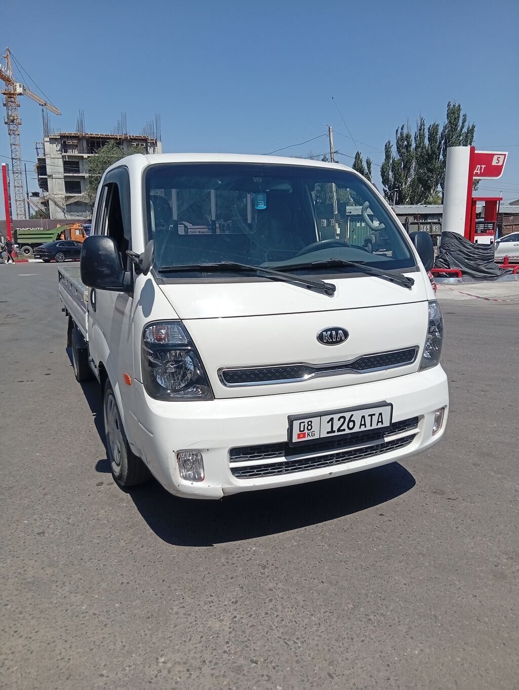 Kia Bongo III – компактный бортовой грузовик Основные характеристики: фото 1